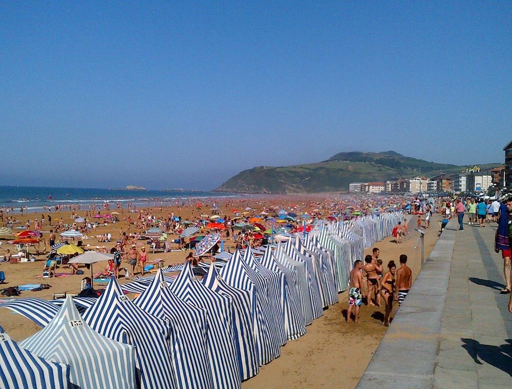 Hotel Ekia Pentsioa Zarautz Exterior foto