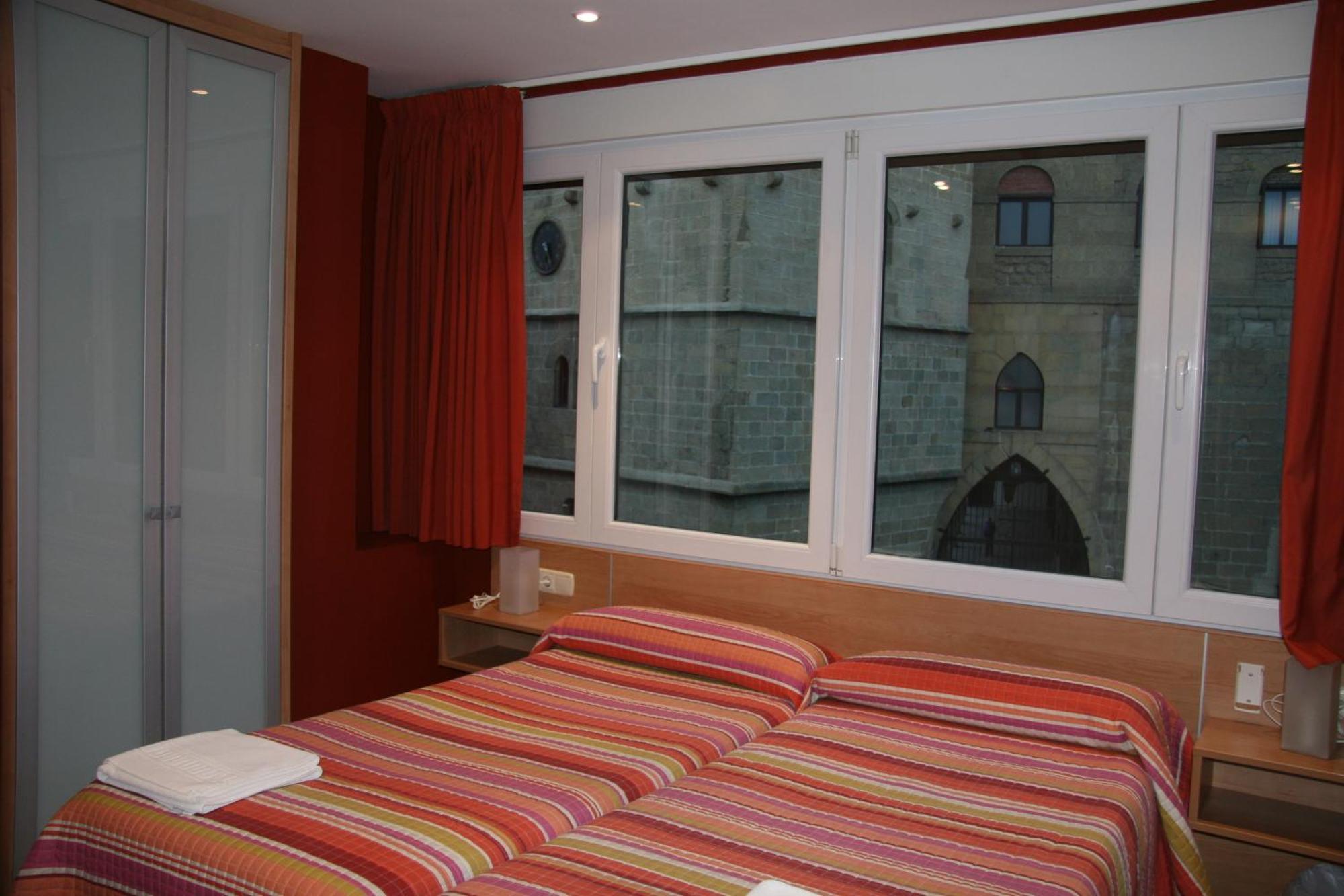 Hotel Ekia Pentsioa Zarautz Exterior foto